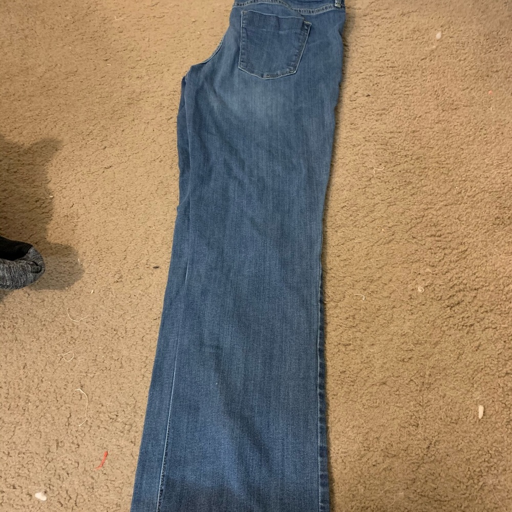 Jeans - Picture 2 of 3